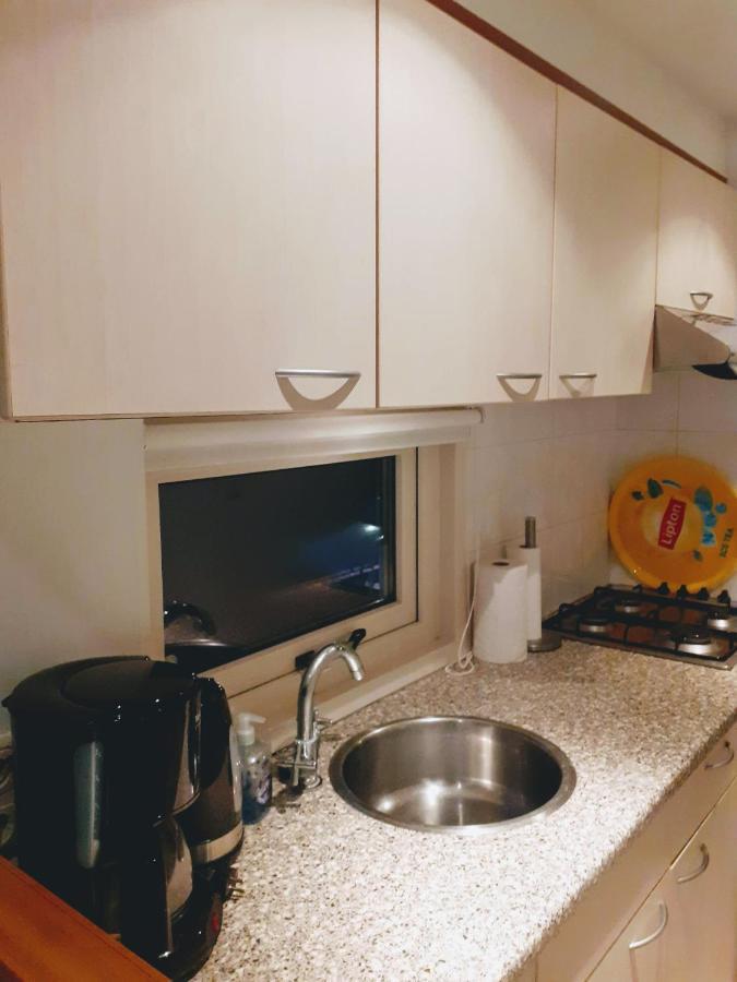 Chalet De Putter In Putten Krachtighuizen Екстериор снимка